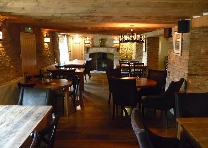 Unrivaled Accommodations in Cirencester, Cotswolds